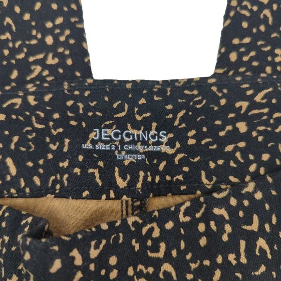 EUC Chico's Reverse Leopard Jeggings Womens US 2 Chicos 00 Faux Pockets - Picture 5 of 7
